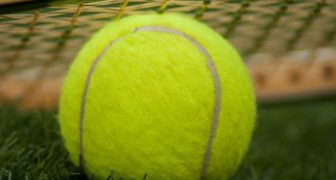 tennis bollar